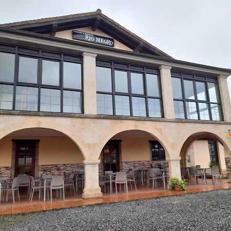 Hosteria Rio Negro Bárcena de Cicero Екстериор снимка