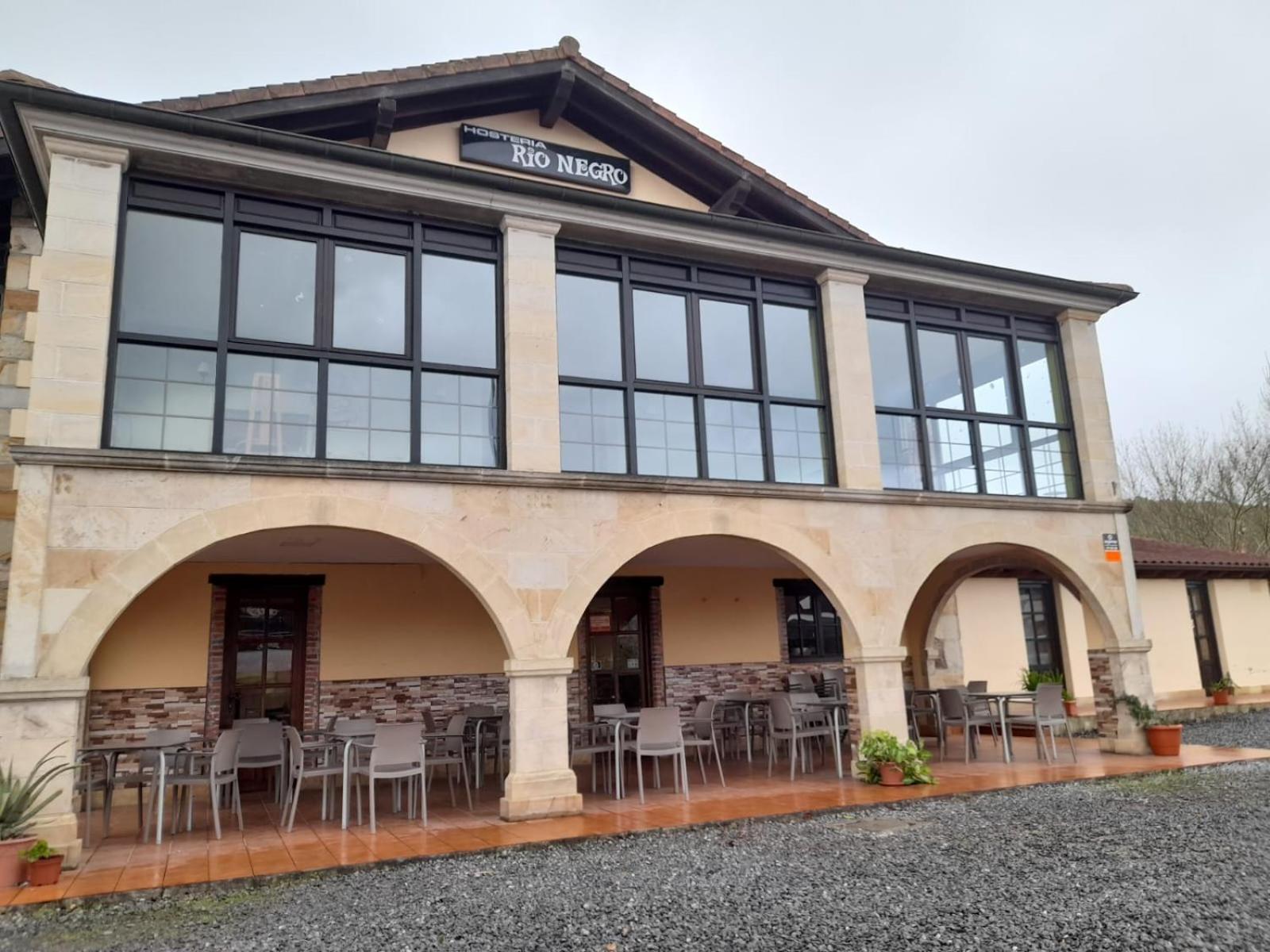 Hosteria Rio Negro Bárcena de Cicero Екстериор снимка